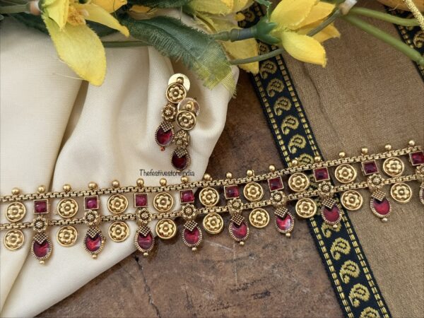 Non idol Enamel painted and stone choker set - Maroon