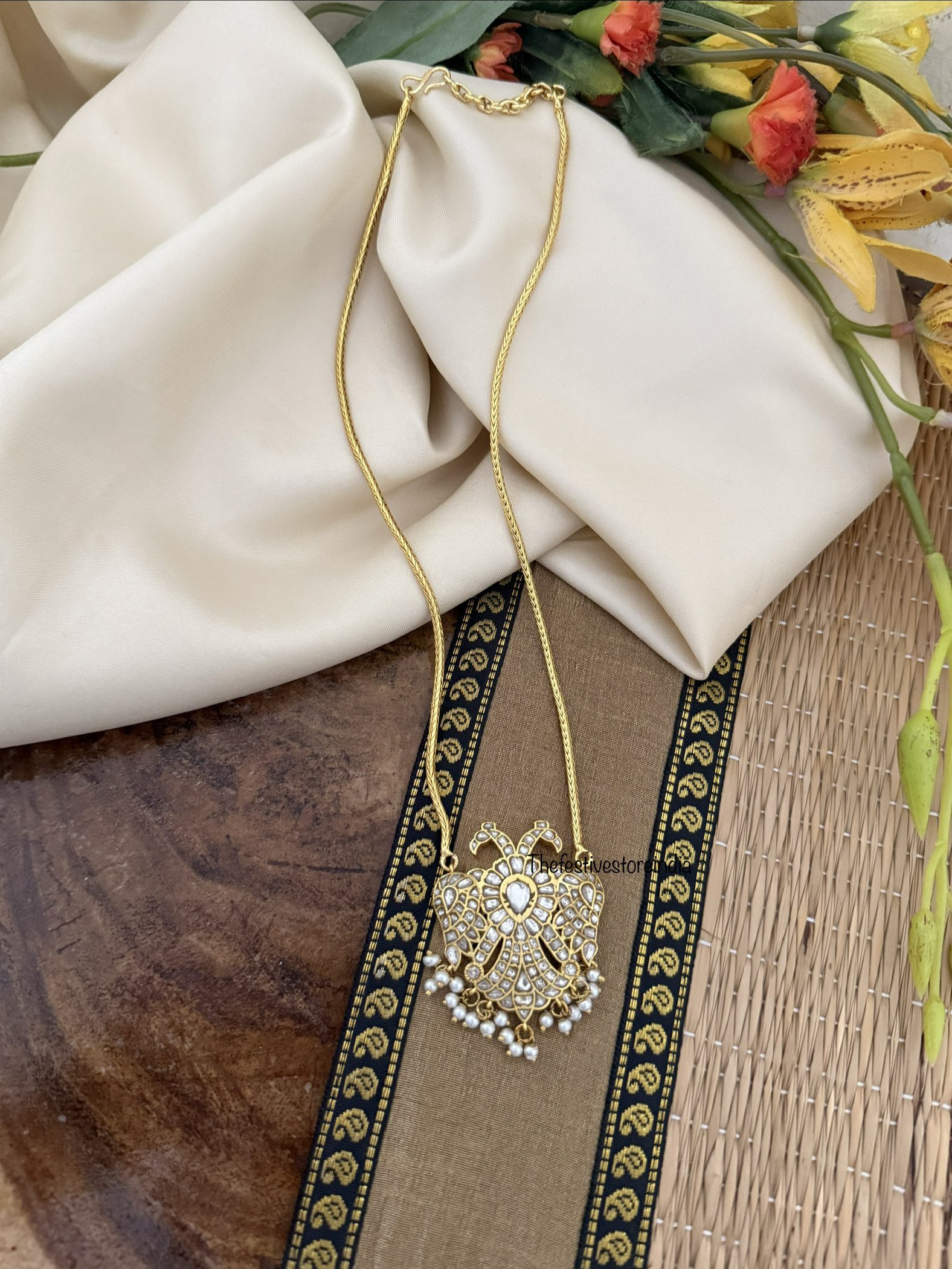 Jadau white stone gandaberunda pendant haaram | 42cms | Haara