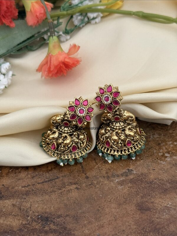 Jadau floral jhumkas