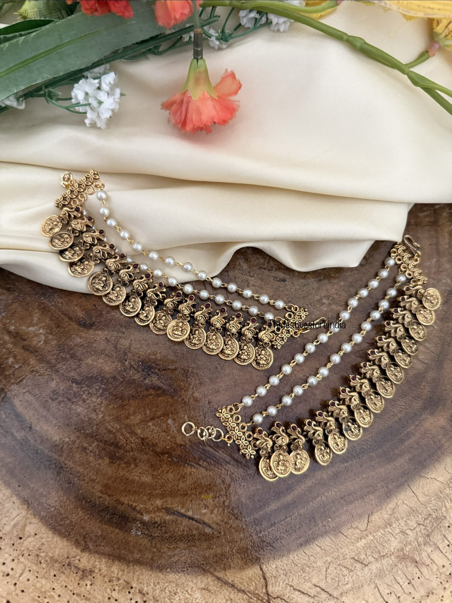 Budgeted antique polish Lakshmi kaasu ear chain | Maatilu | Champaswaralu