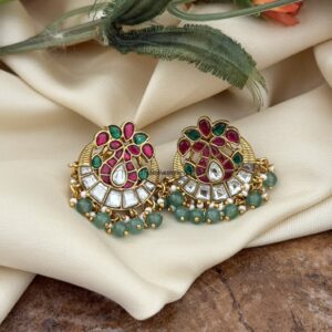 Jadau Navilu green drops earrings
