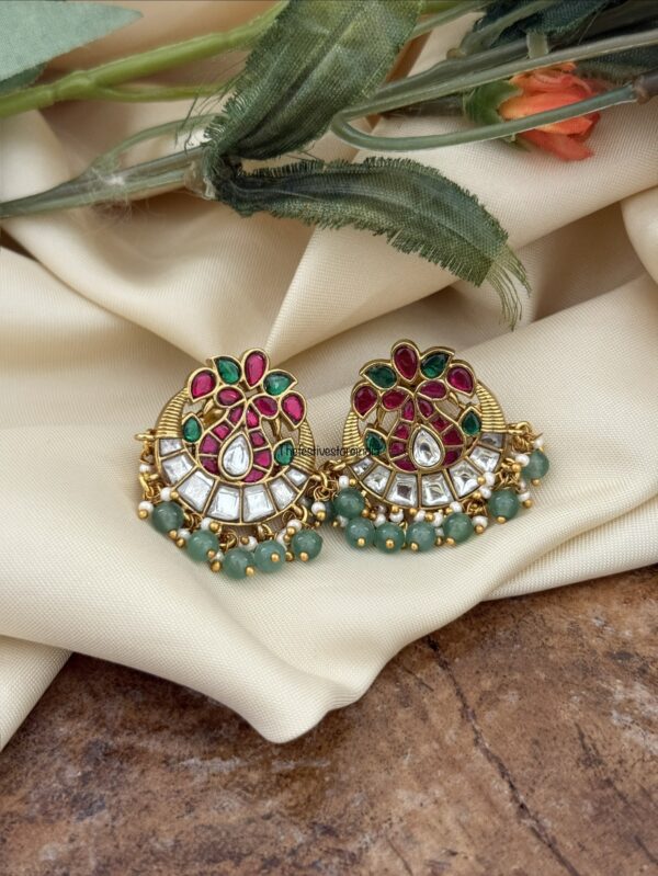 Jadau Navilu green drops earrings