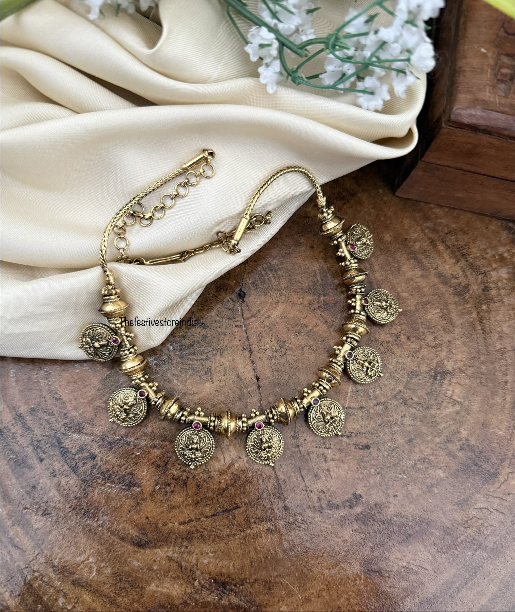 Antique carved Lakshmi bottu necklace