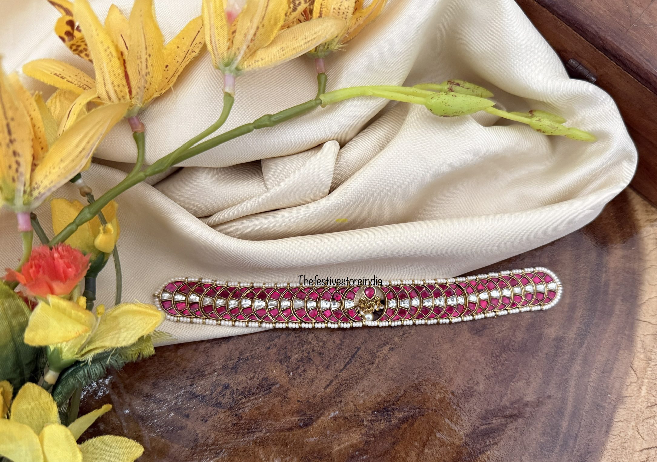 Jadau mini close knit choker | Trending