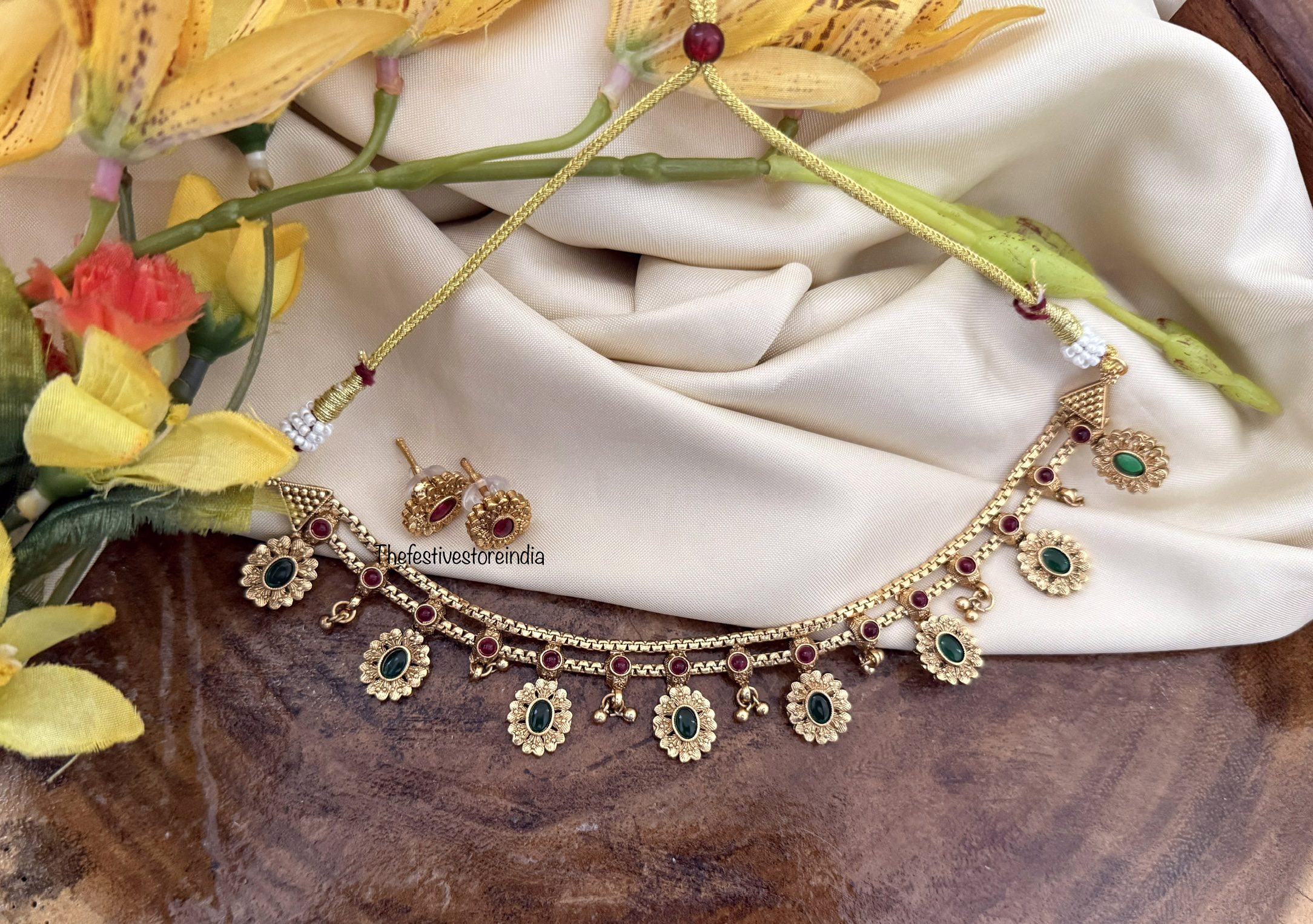 Budgeted matte gunghroo drops choker set