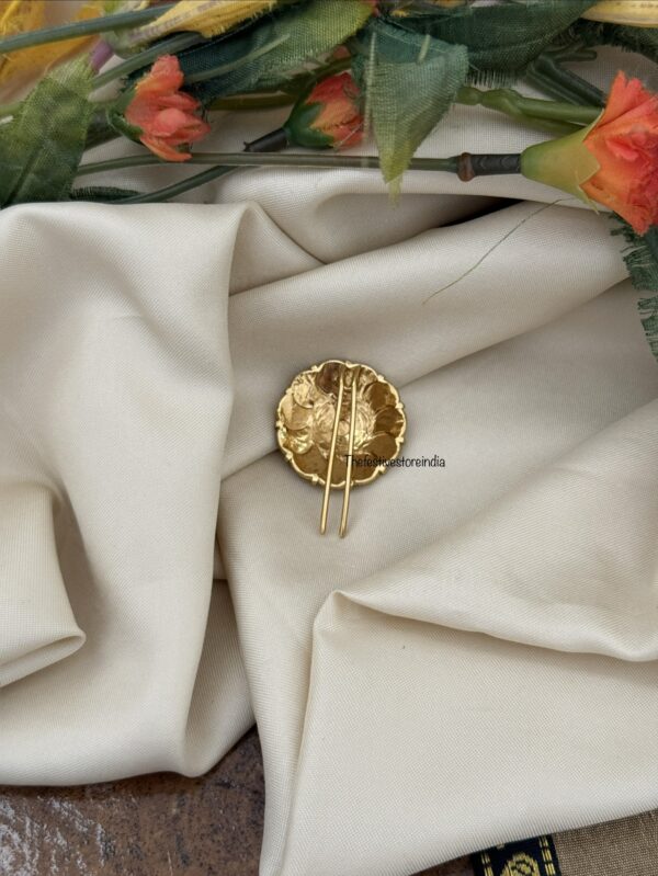 Simple Lakshmi kaasu Jadau Hair pin | Single pc