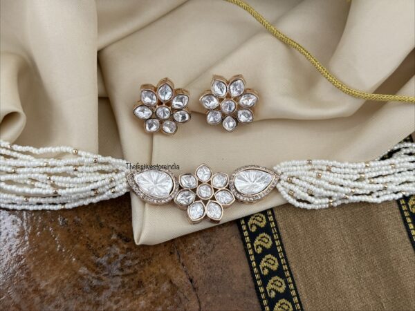 Floral kundan pendant pearls choker set