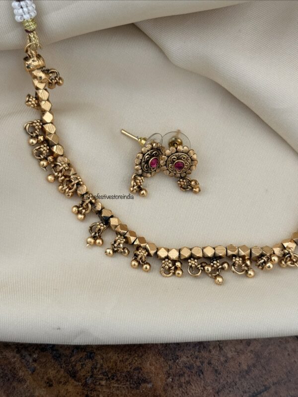 Ashtapatti gold drops necklace set