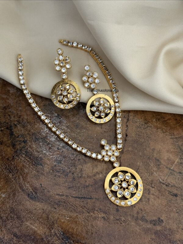 Diamond look attigai set | Vintage