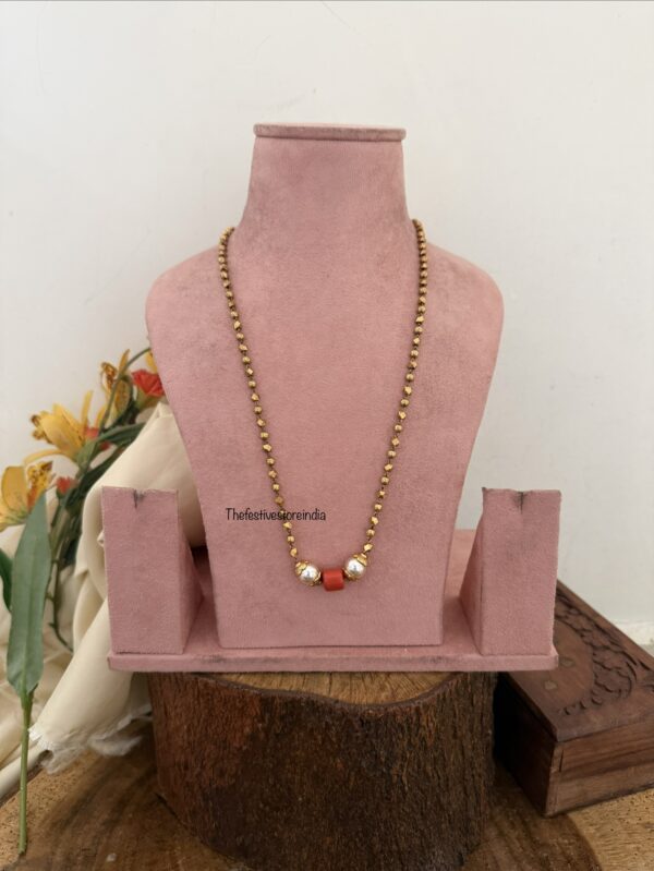44cms single coral chain
