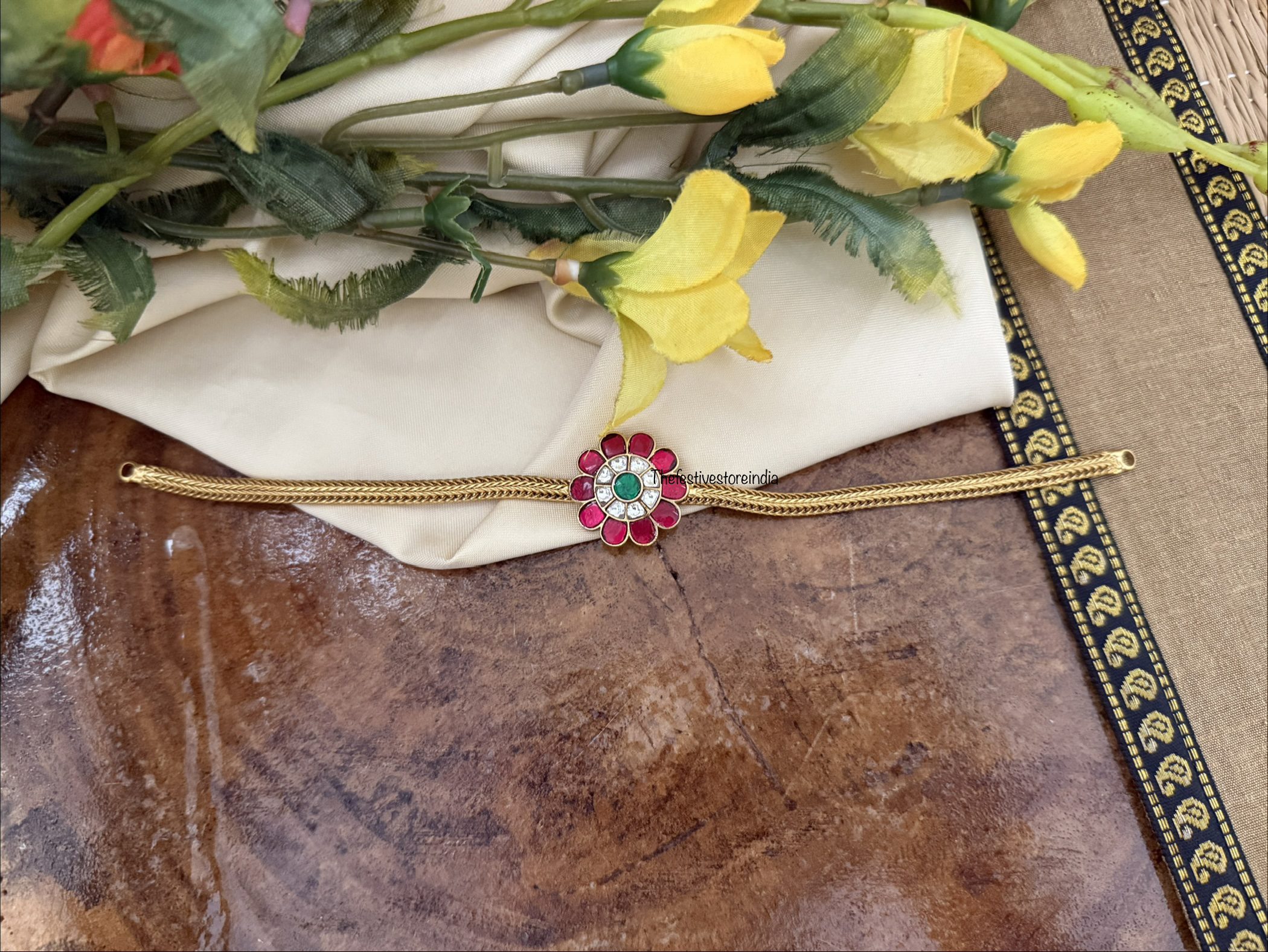 Jadau Simple floral mopp choker