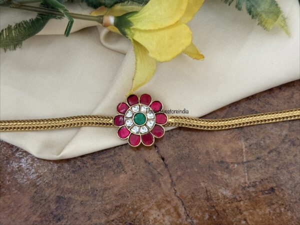 Jadau Simple floral mopp choker