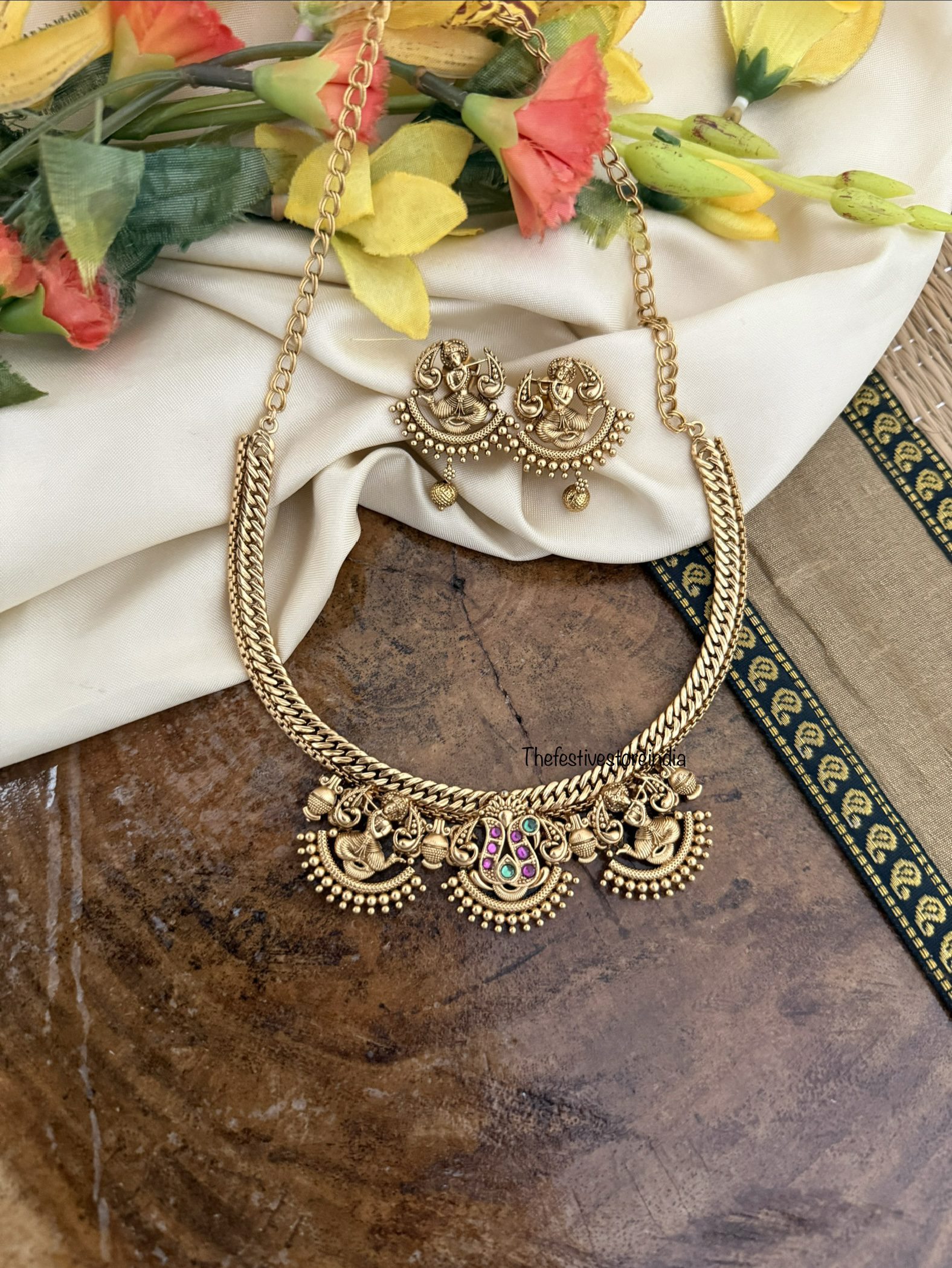 Jalebi chain unqiue pendants necklace set