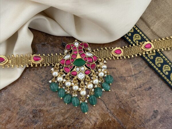 Jadau knit chain peacock mopp choker