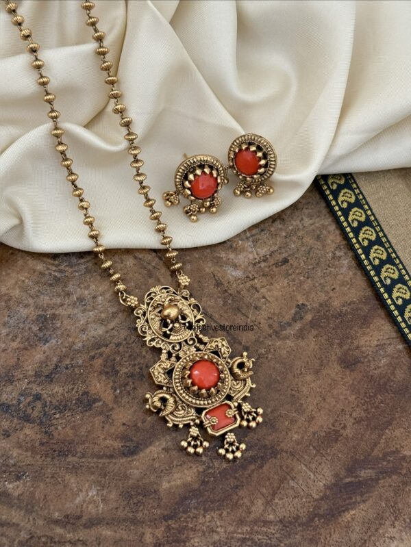 44cms Havala - Coral chain set